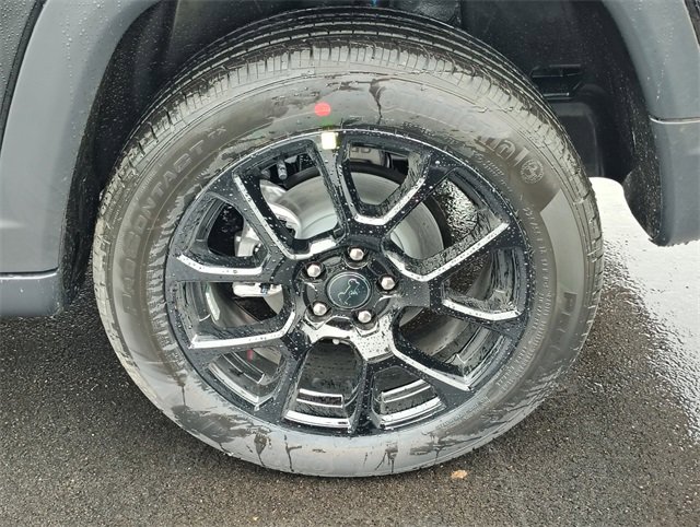 New 2026 Jeep Compass Latitude image 4