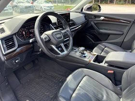 Used 2019 Audi Q5 2.0T Premium Plus w/ Premium Plus Package image 3