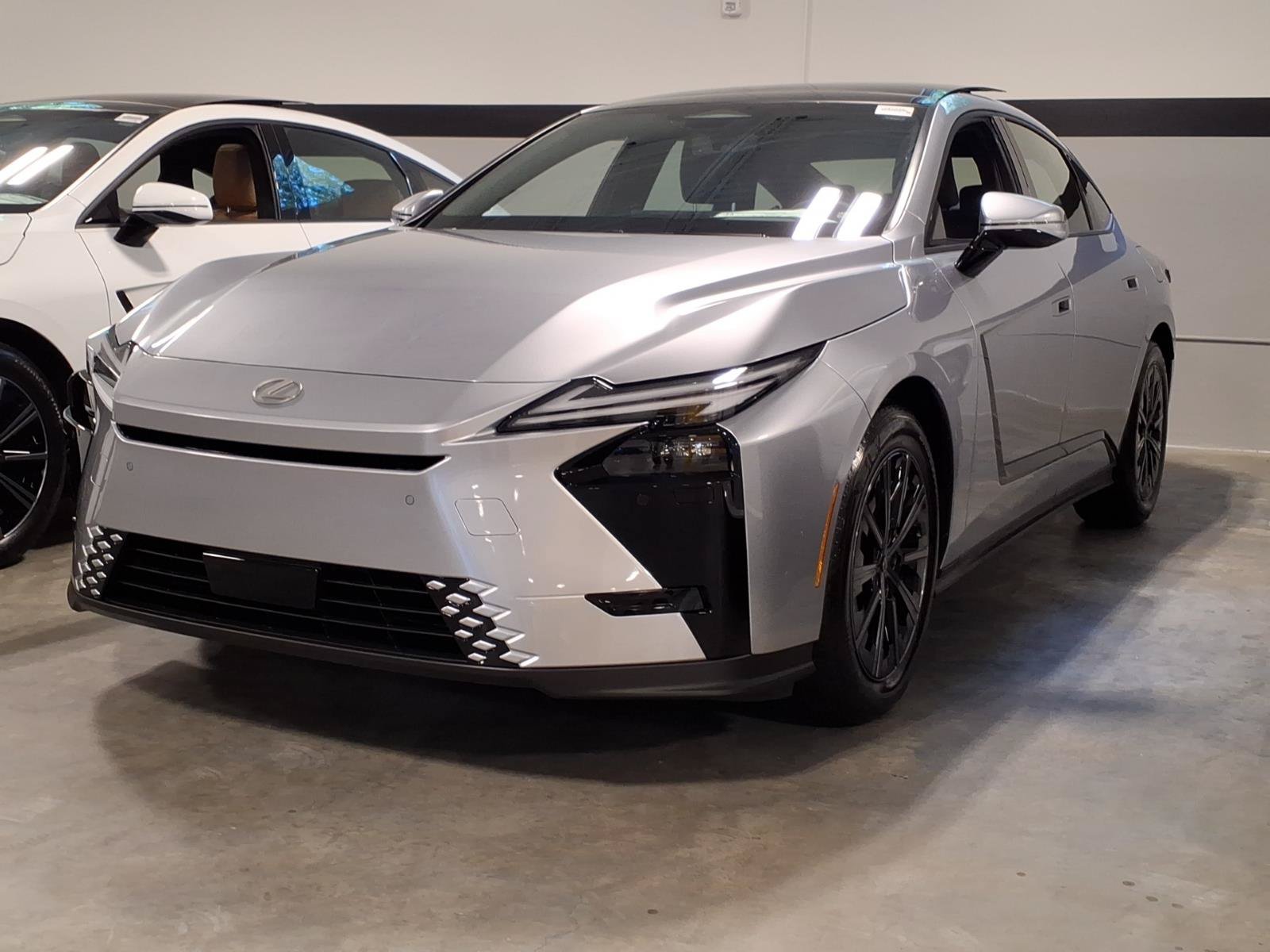 New 2026 Lexus ES 350h AWD image 3