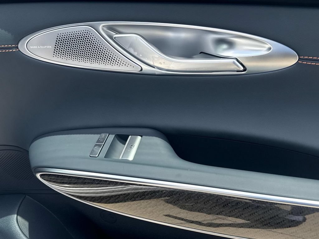 New 2026 Genesis GV70 3.5T Sport Prestige AWD/4WD image 18