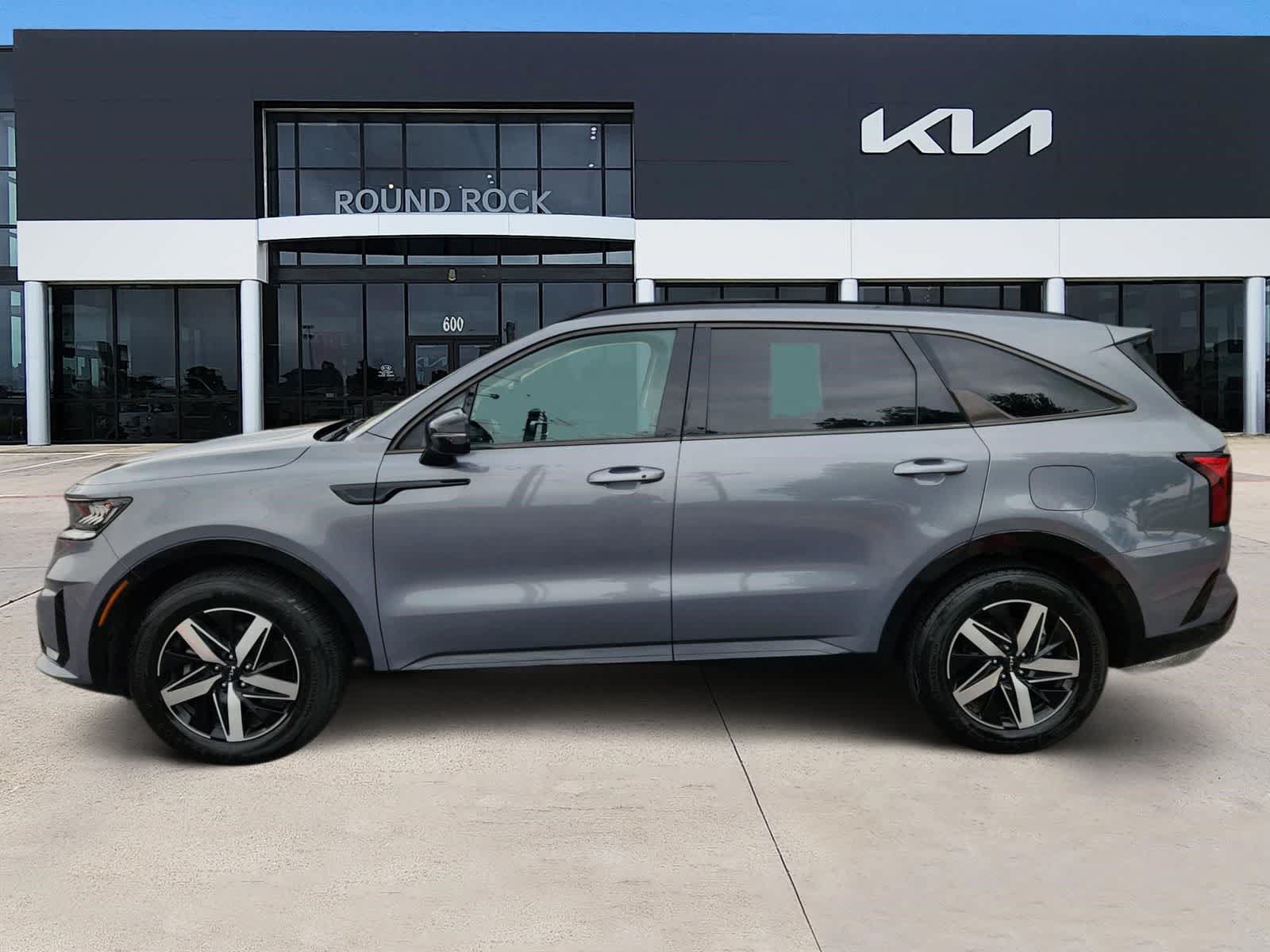 Used 2022 Kia Sorento S FWD image 4