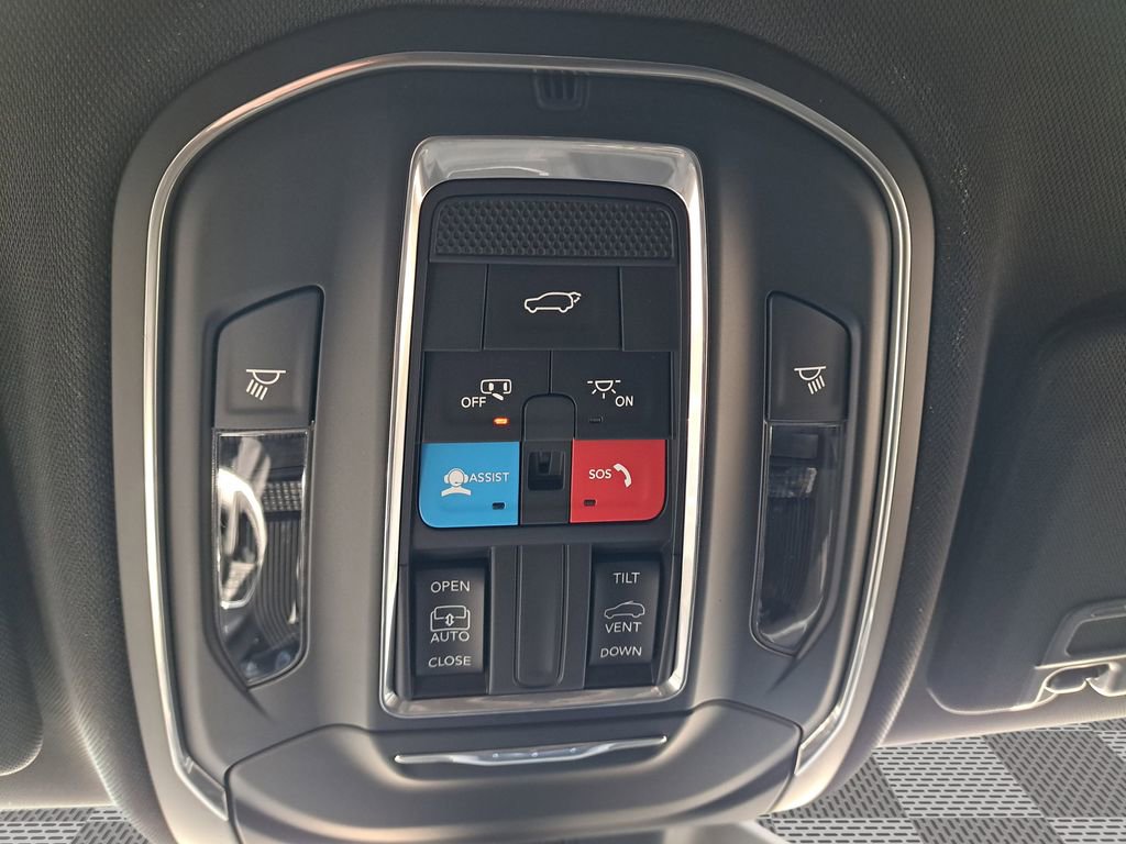 New 2025 Jeep Grand Cherokee Laredo X w/ Luxury Tech Group I image 30