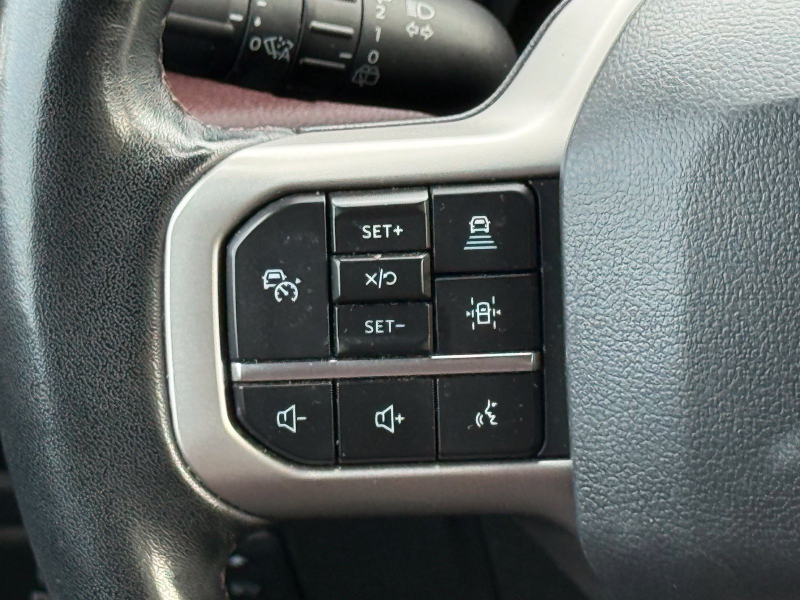 Used 2024 Ford Expedition Max Limited AWD/4WD image 34