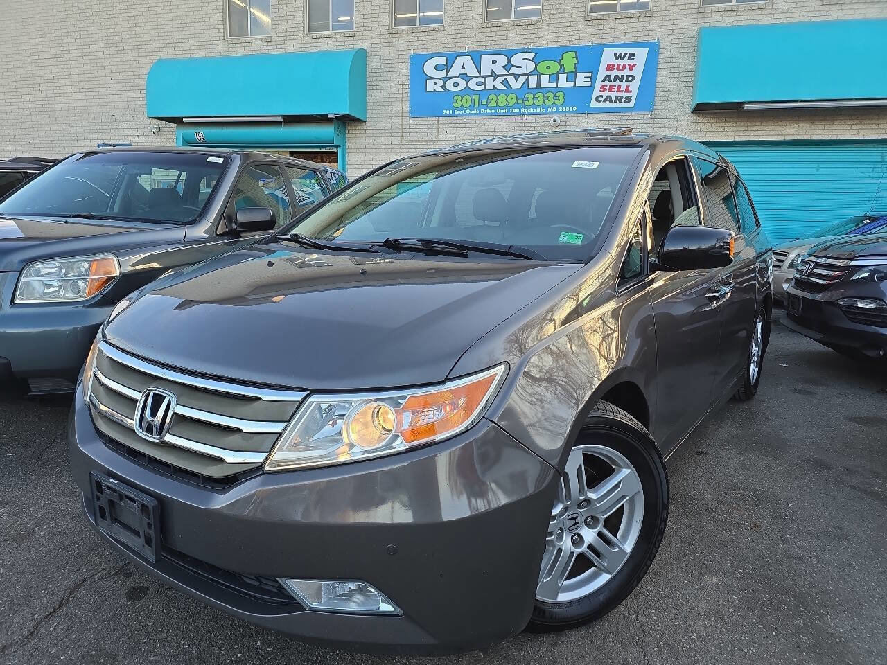Used 2012 Honda Odyssey Touring image 2