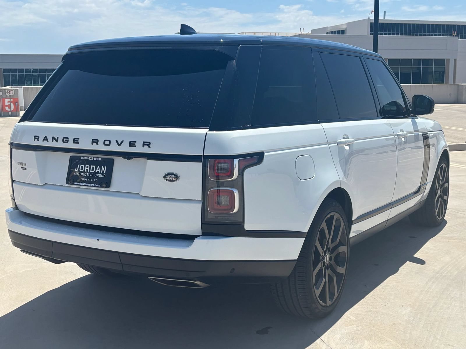 Used 2021 Land Rover Range Rover P525 Westminster Edition LWB AWD/4WD image 6
