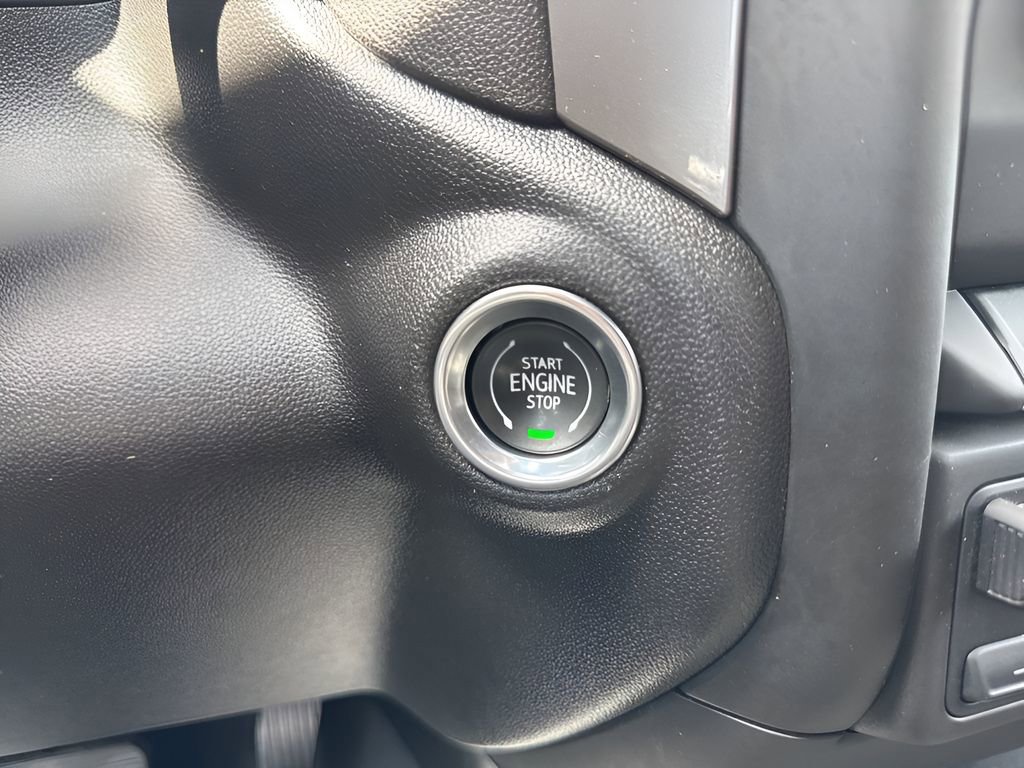 Used 2024 Chevrolet Silverado 1500 Custom image 19