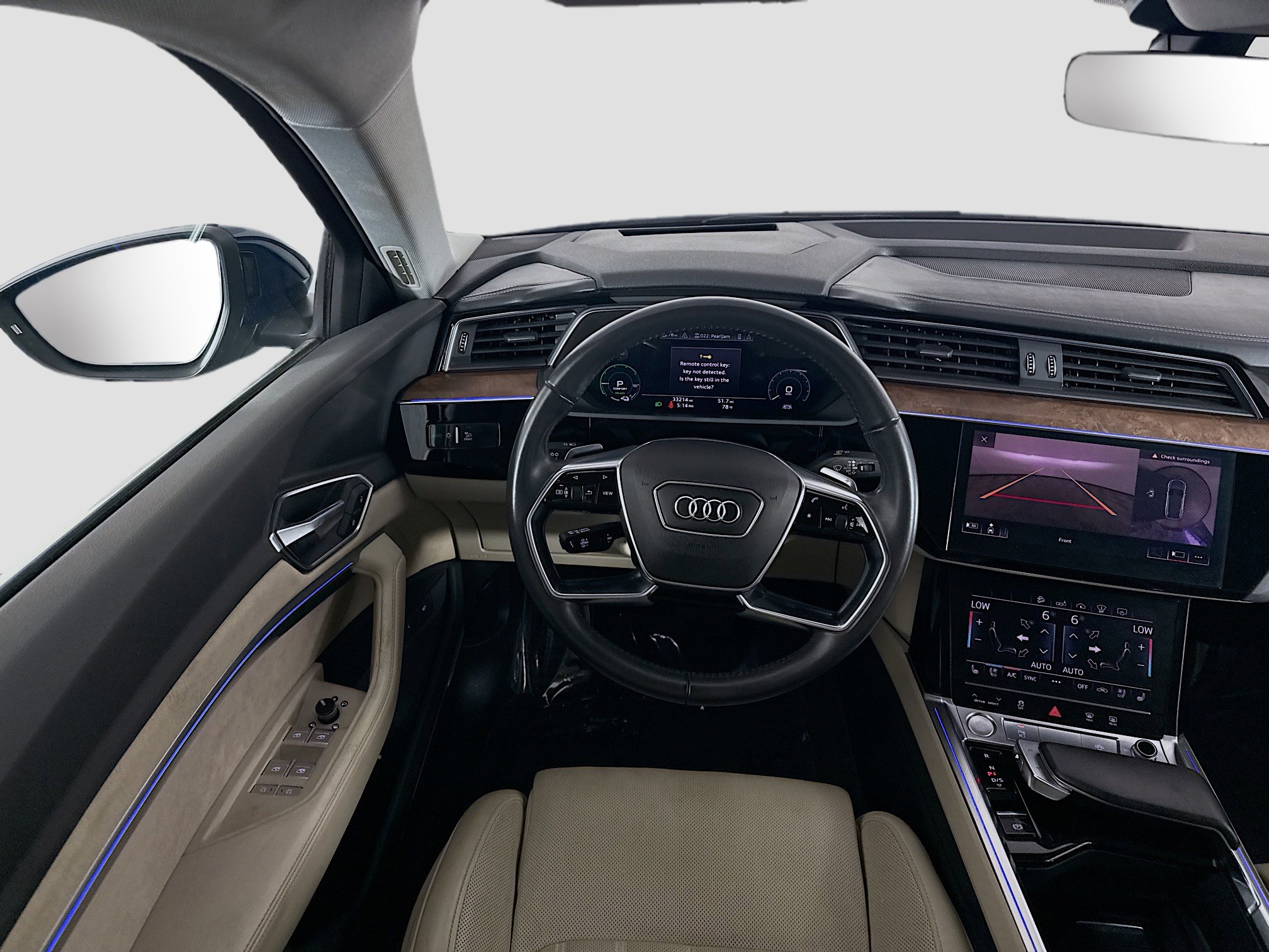 Used 2019 Audi e-tron Prestige w/ Prestige Package image 17