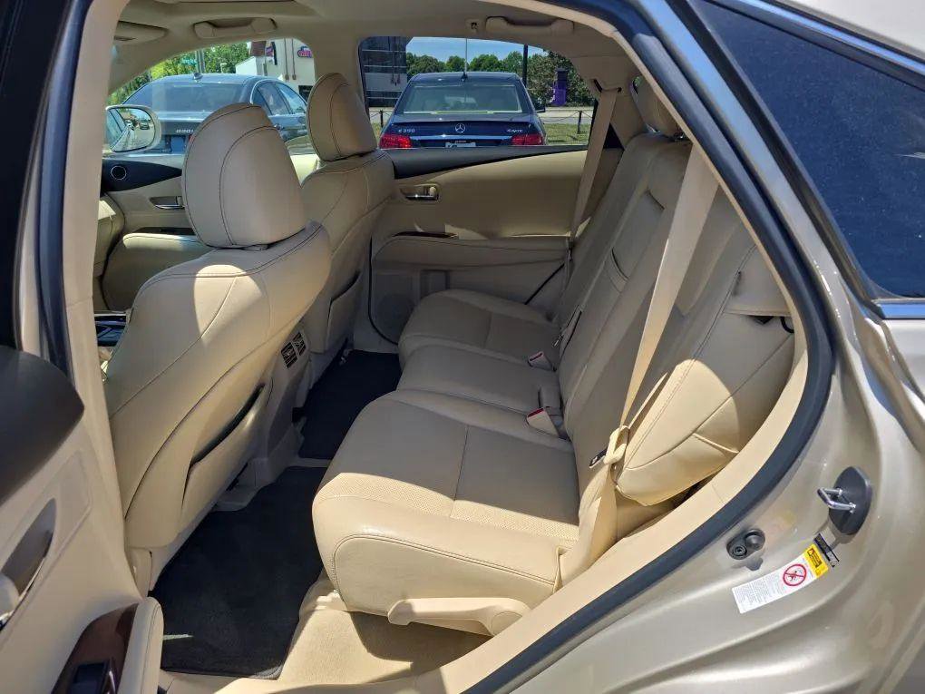 Used 2013 Lexus RX 350 FWD w/ Premium Pkg image 12