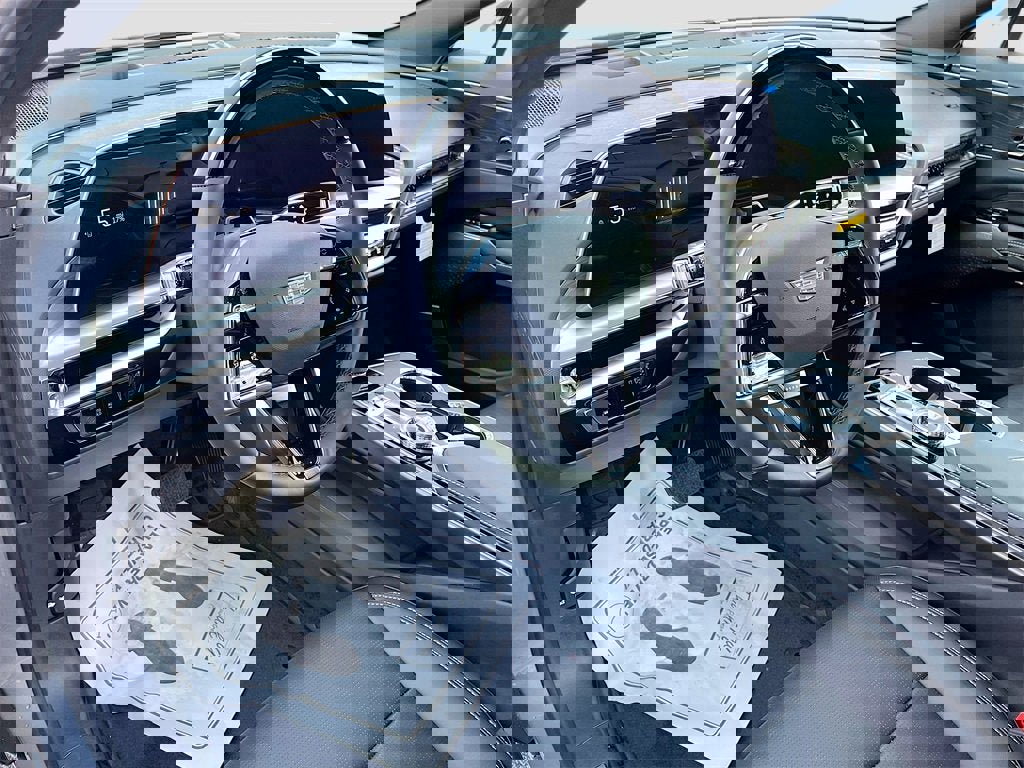 New 2026 Cadillac Lyriq Luxury image 8