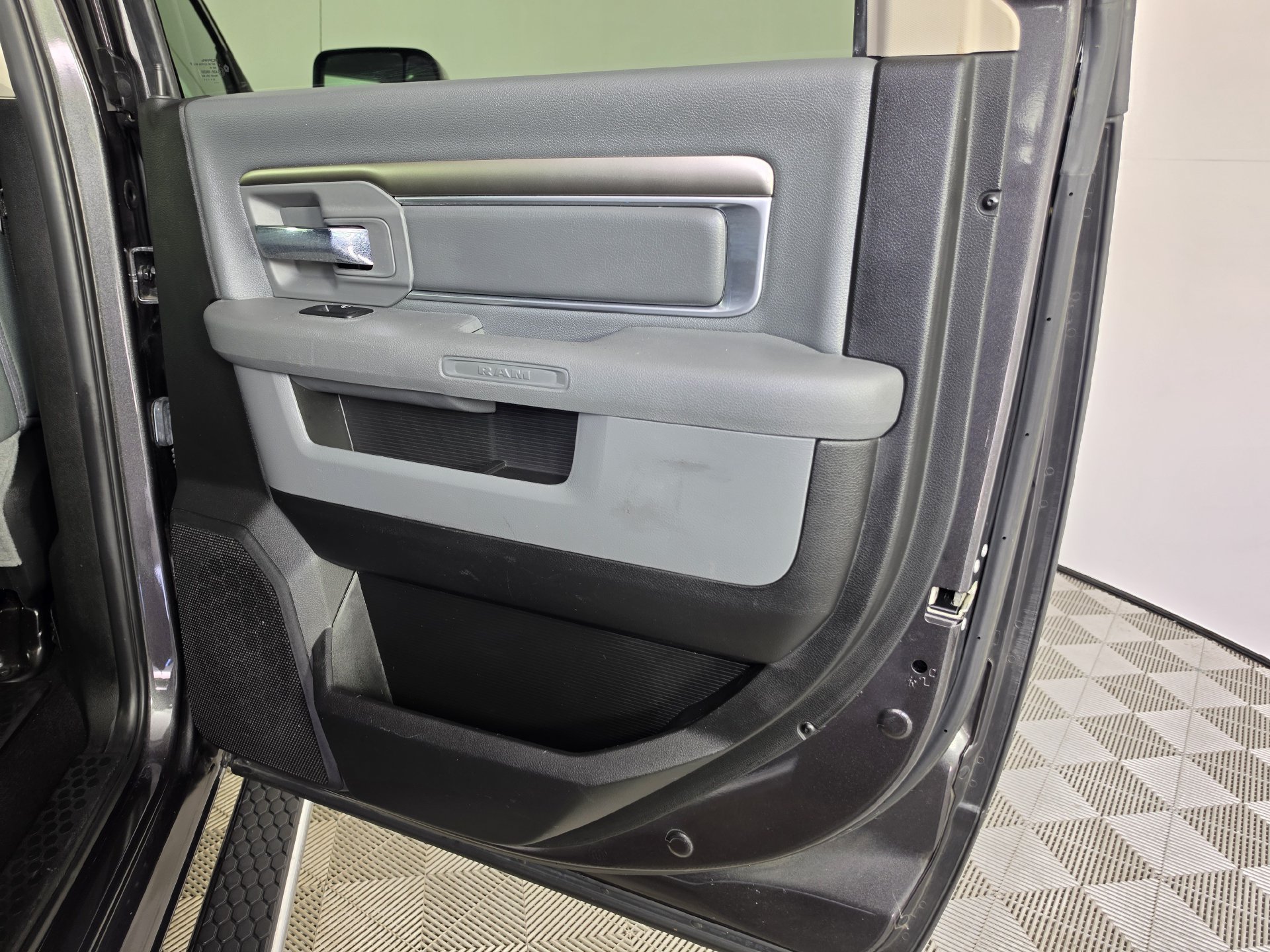 Used 2018 RAM 2500 Big Horn AWD/4WD image 34