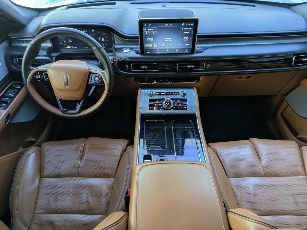 Certified 2023 Lincoln Aviator Black Label w/ Class IV Trailer Tow Package image 17