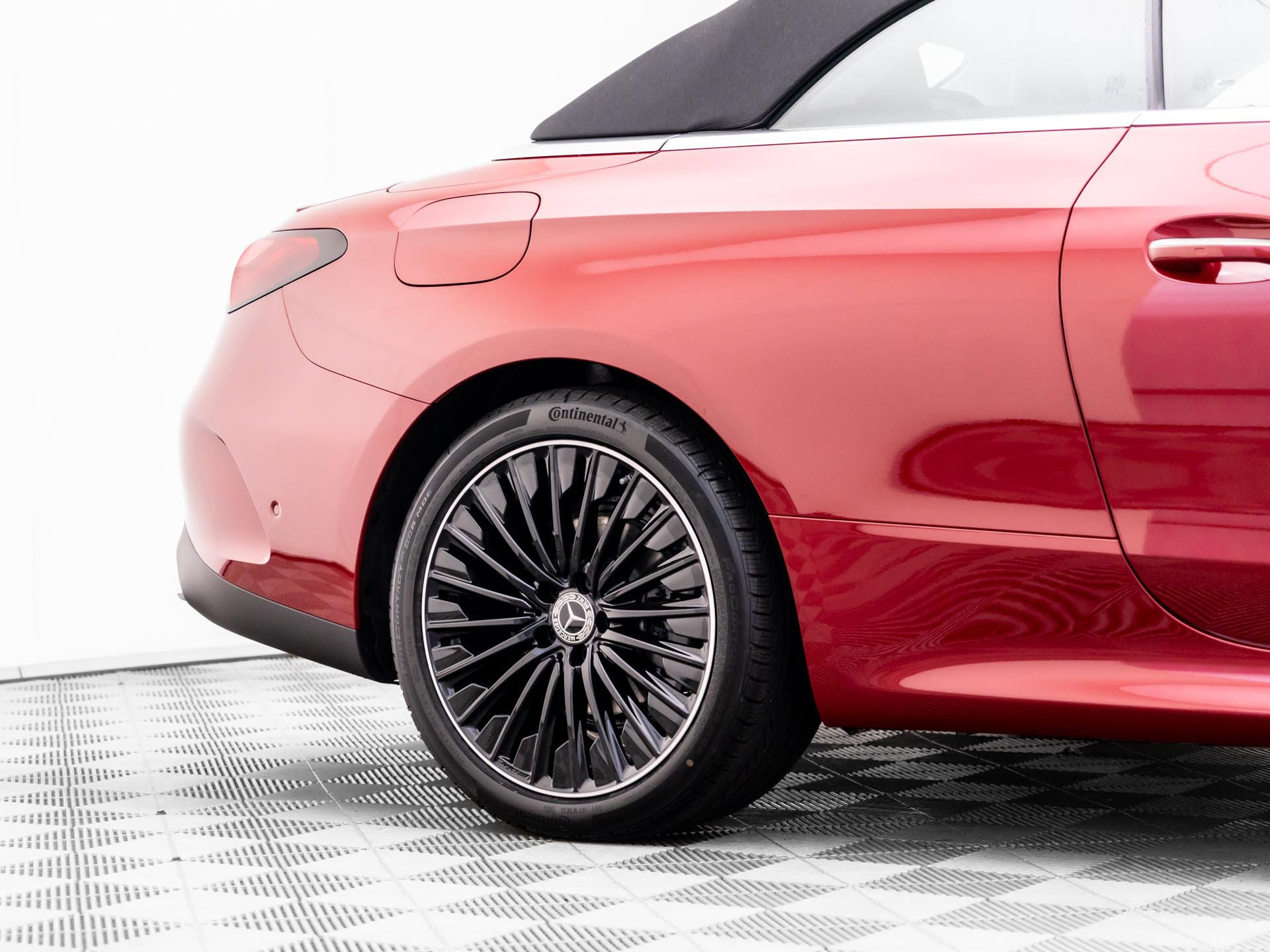 New 2027 Mercedes-Benz CLE 300 4MATIC Cabriolet image 37