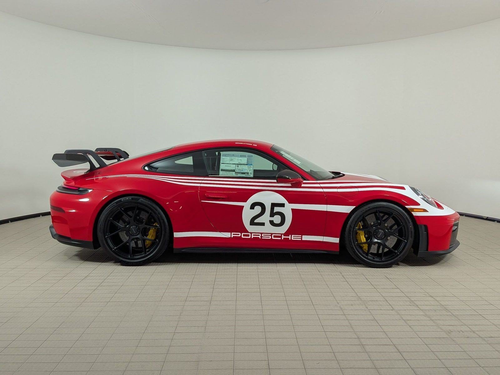 New 2026 Porsche 911 GT3 RWD image 8