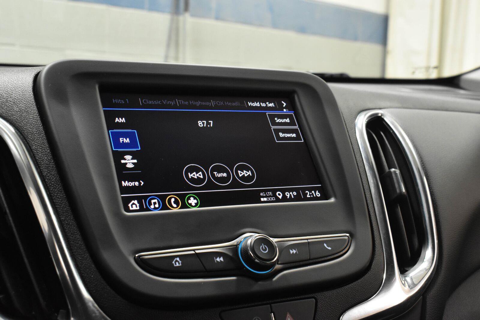 Used 2024 Chevrolet Equinox LT w/ LPO, Floor Liner Package FWD image 15