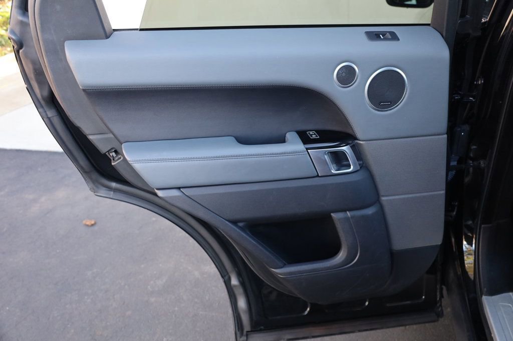 Used 2015 Land Rover Range Rover Sport Supercharged image 17