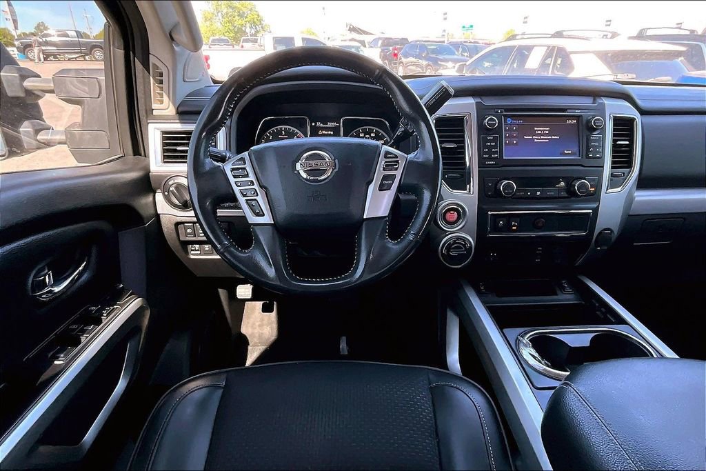 Used 2016 Nissan Titan SL AWD/4WD image 9