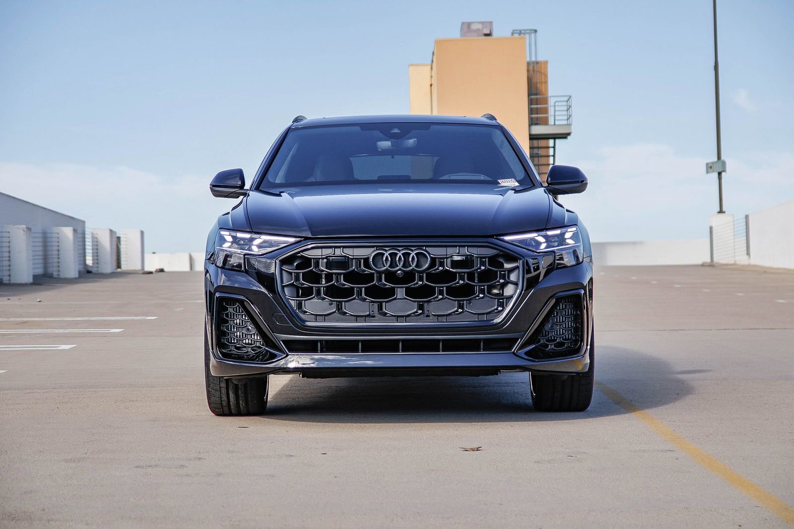New 2026 Audi SQ8 Prestige image 2