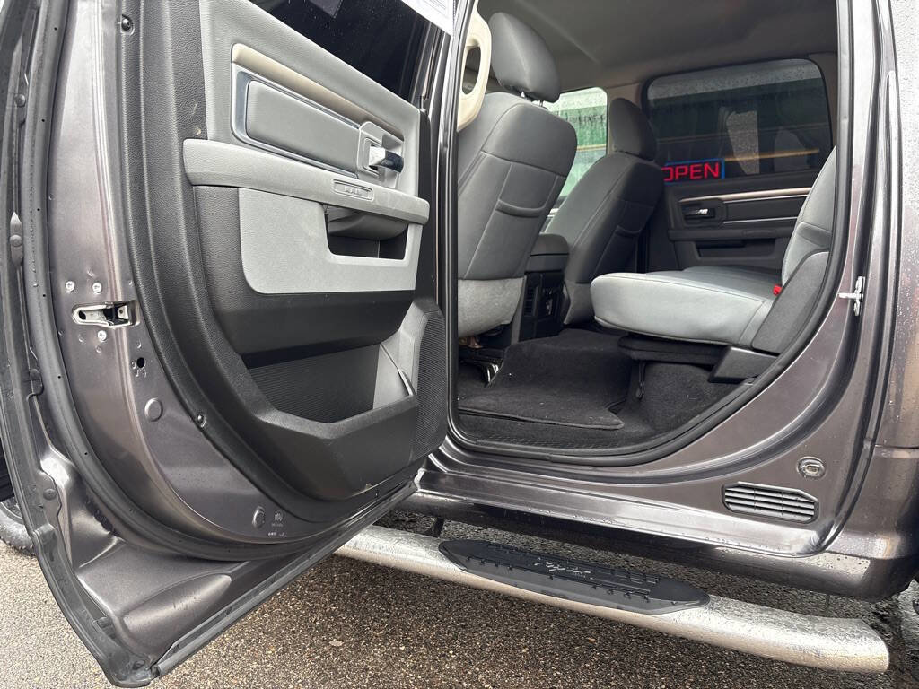 Used 2019 RAM 1500 Big Horn image 18