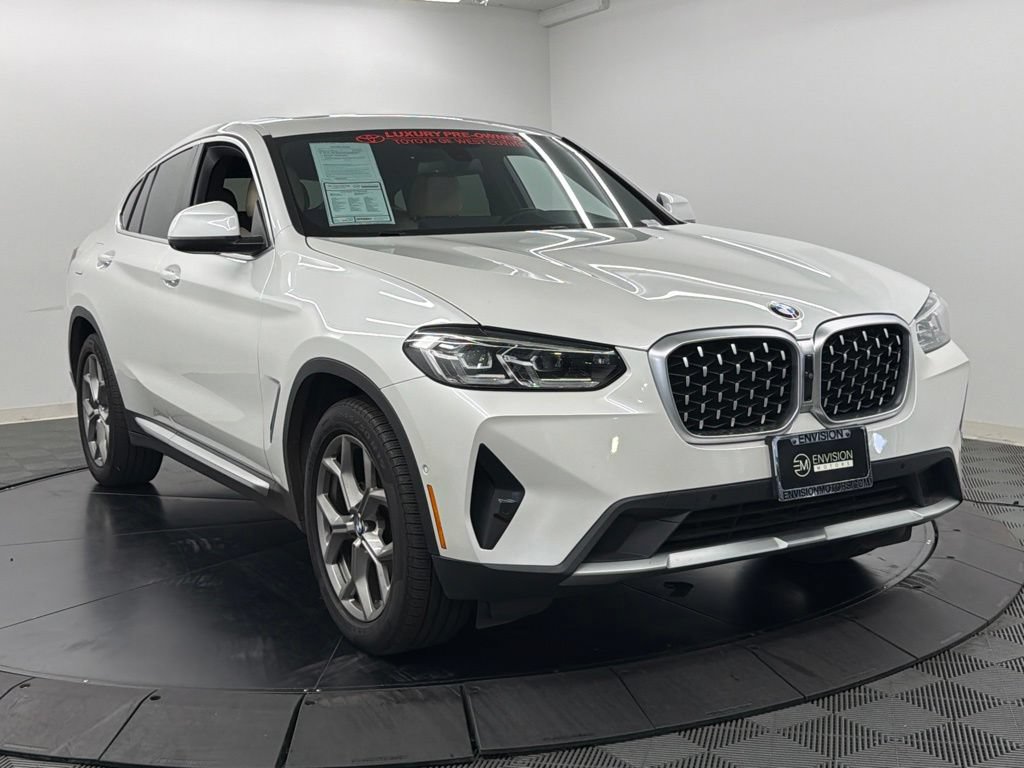 Used 2023 BMW X4 xDrive30i w/ Parking Assistance Package AWD/4WD image 8
