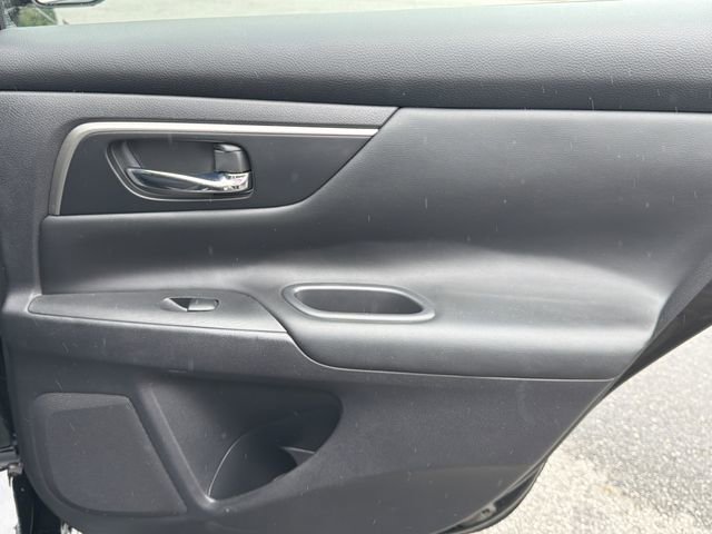 Used 2015 Nissan Altima 2.5 SV FWD image 16