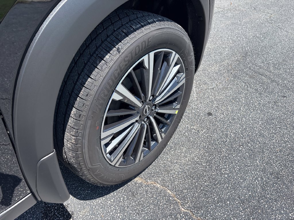 New 2026 Nissan Pathfinder Platinum FWD image 30