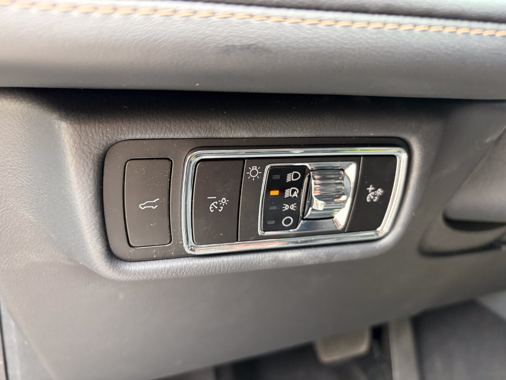 New 2026 Lincoln Aviator AWD image 13