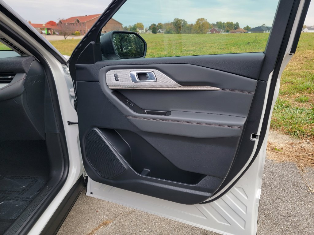 New 2026 Ford Explorer Active image 41