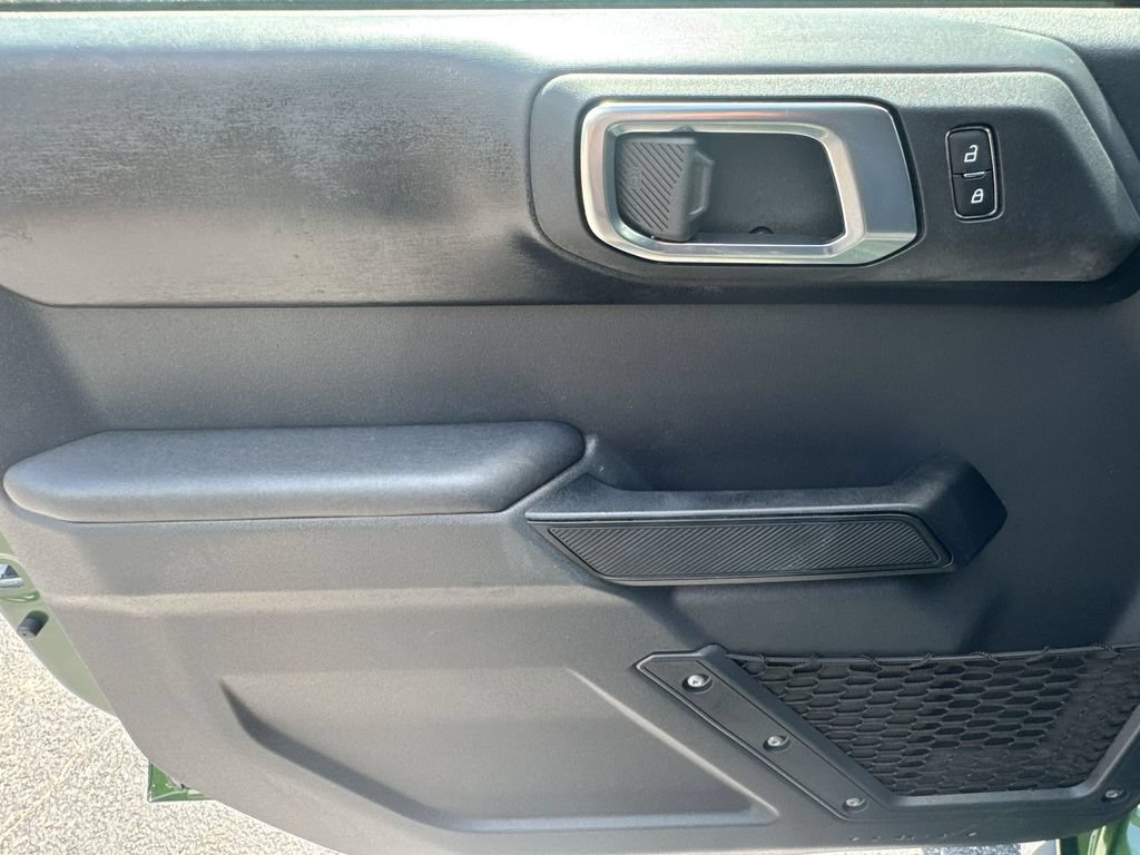 Used 2025 Ford Bronco Badlands AWD/4WD image 15