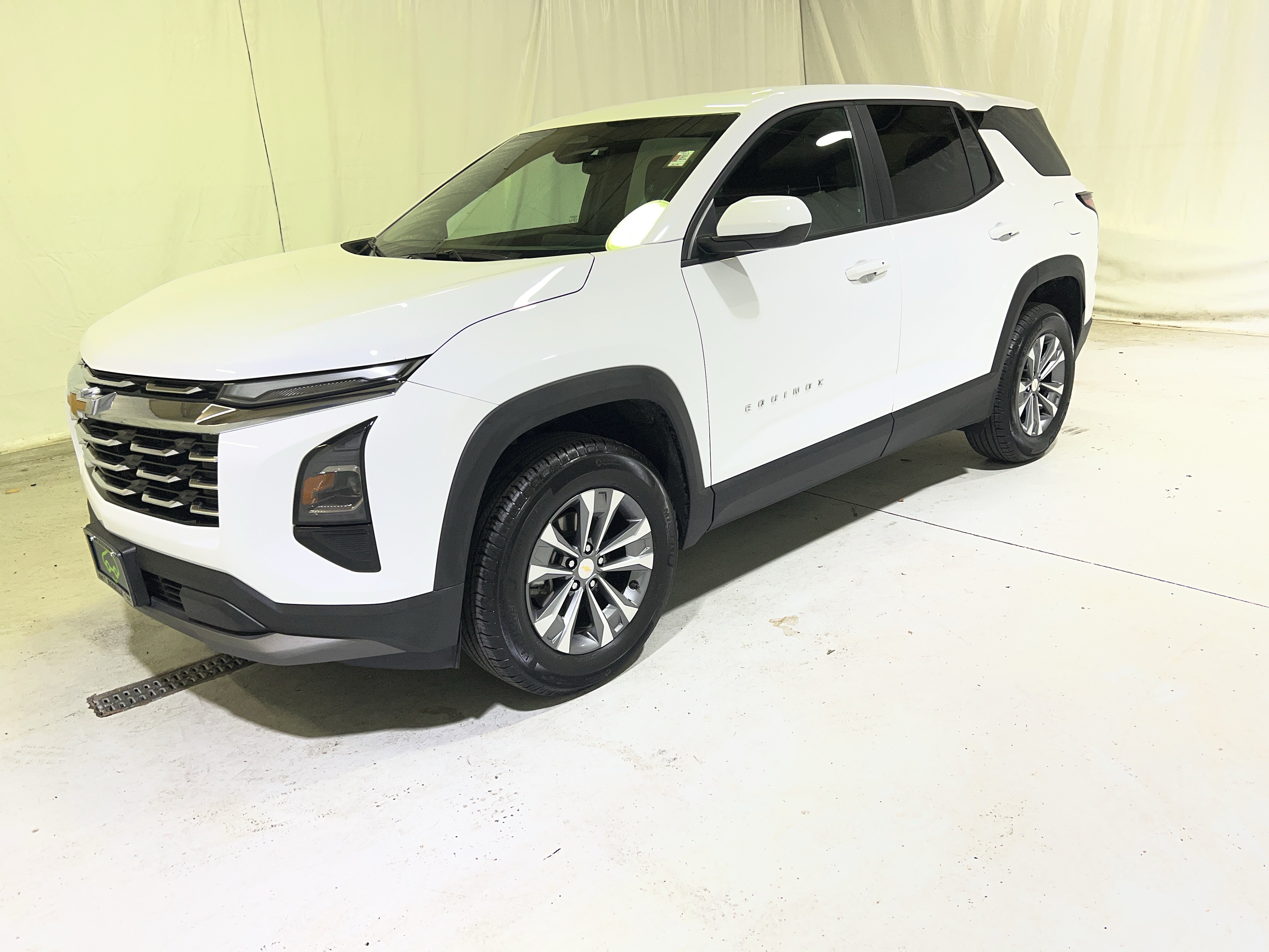 Certified 2026 Chevrolet Equinox LT w/ Convenience Package II AWD/4WD image 6
