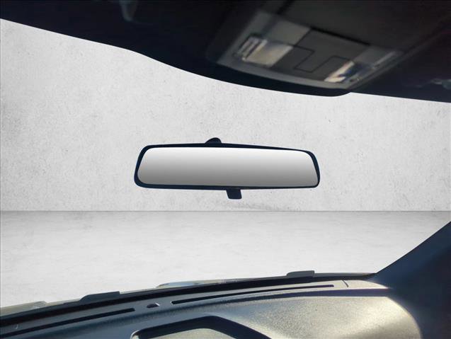 Used 2017 Ford Explorer XLT image 11