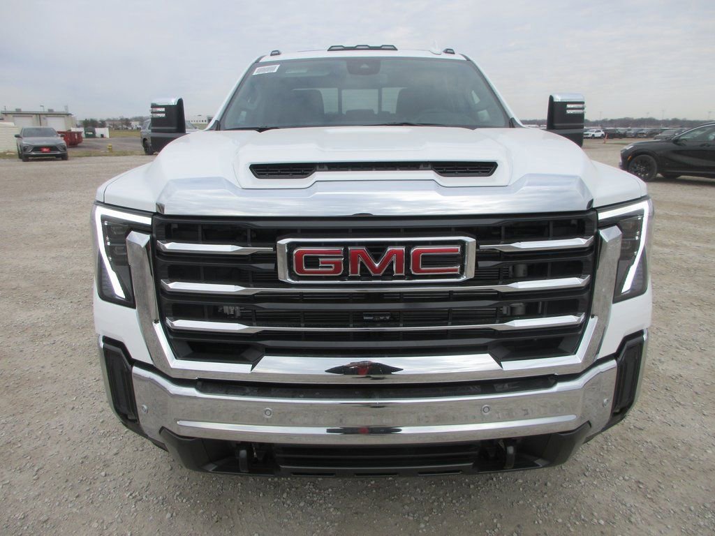 New 2026 GMC Sierra 3500 SLT w/ SLT Premium Package image 12