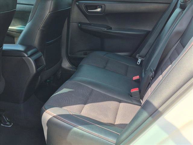 Used 2016 Toyota Camry SE FWD image 17