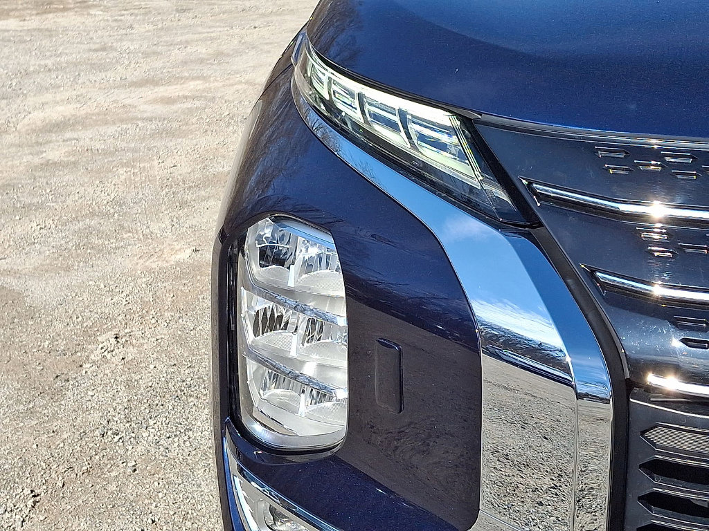 Used 2022 Mitsubishi Outlander SEL image 28