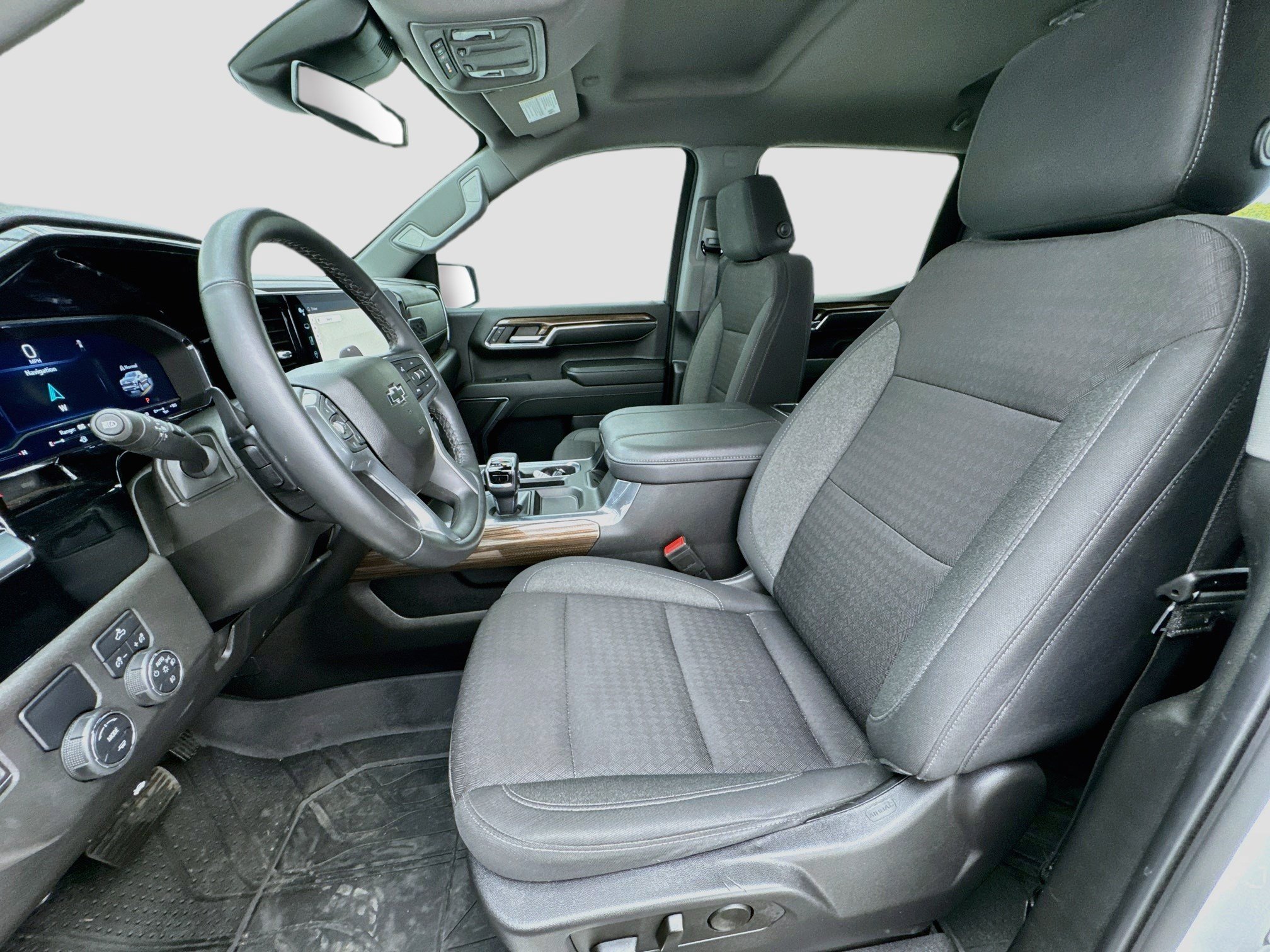 Used 2024 Chevrolet Silverado 1500 RST w/ Rally Edition RWD image 13
