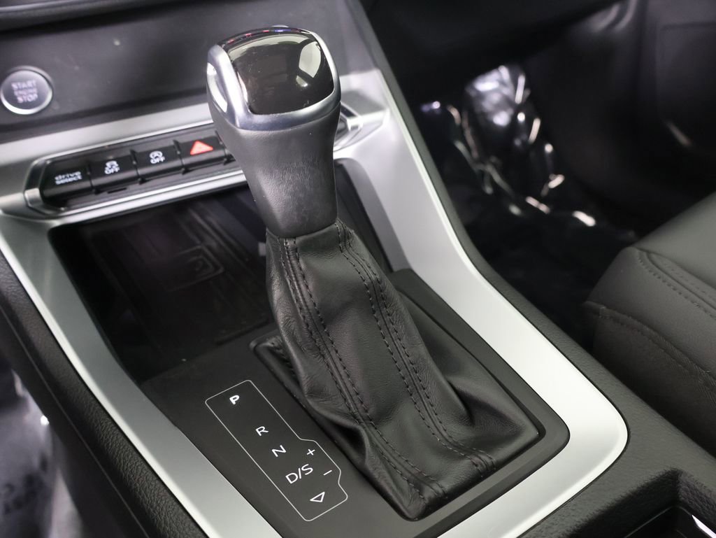 Used 2020 Audi Q3 2.0T Premium Plus image 4