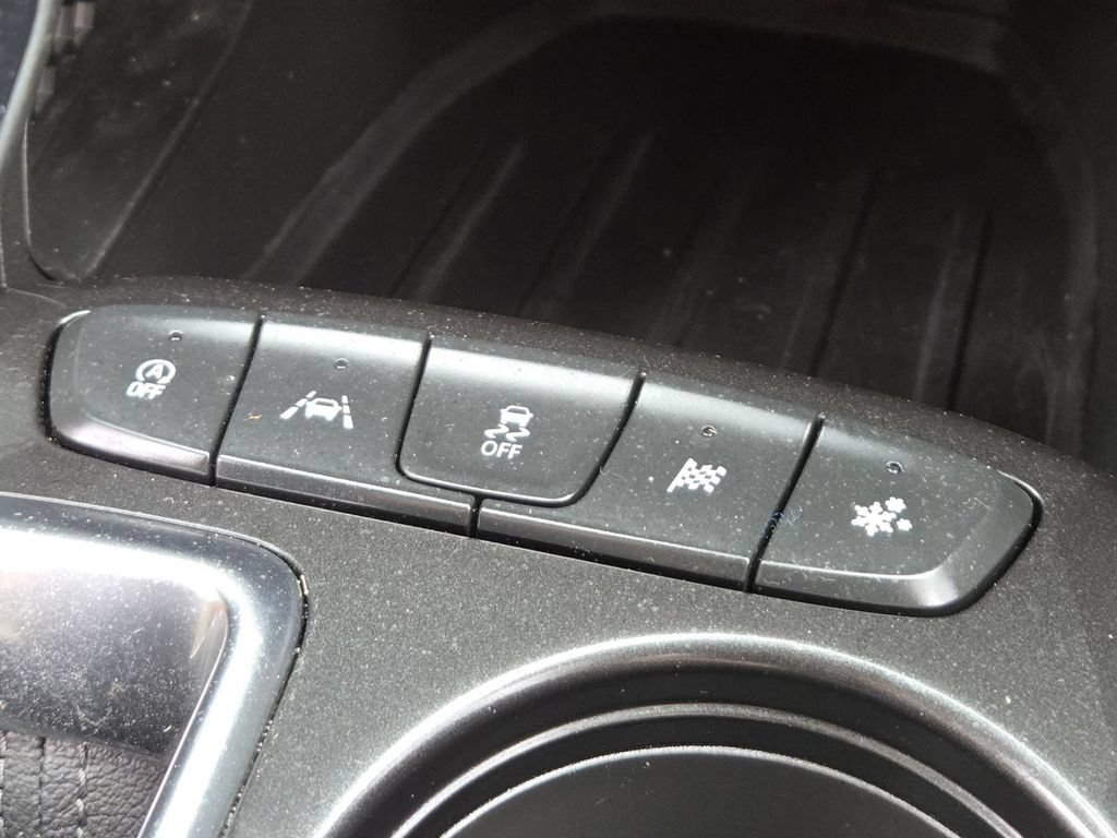 Used 2024 Chevrolet TrailBlazer LT w/ LT Cold Weather Package FWD image 8