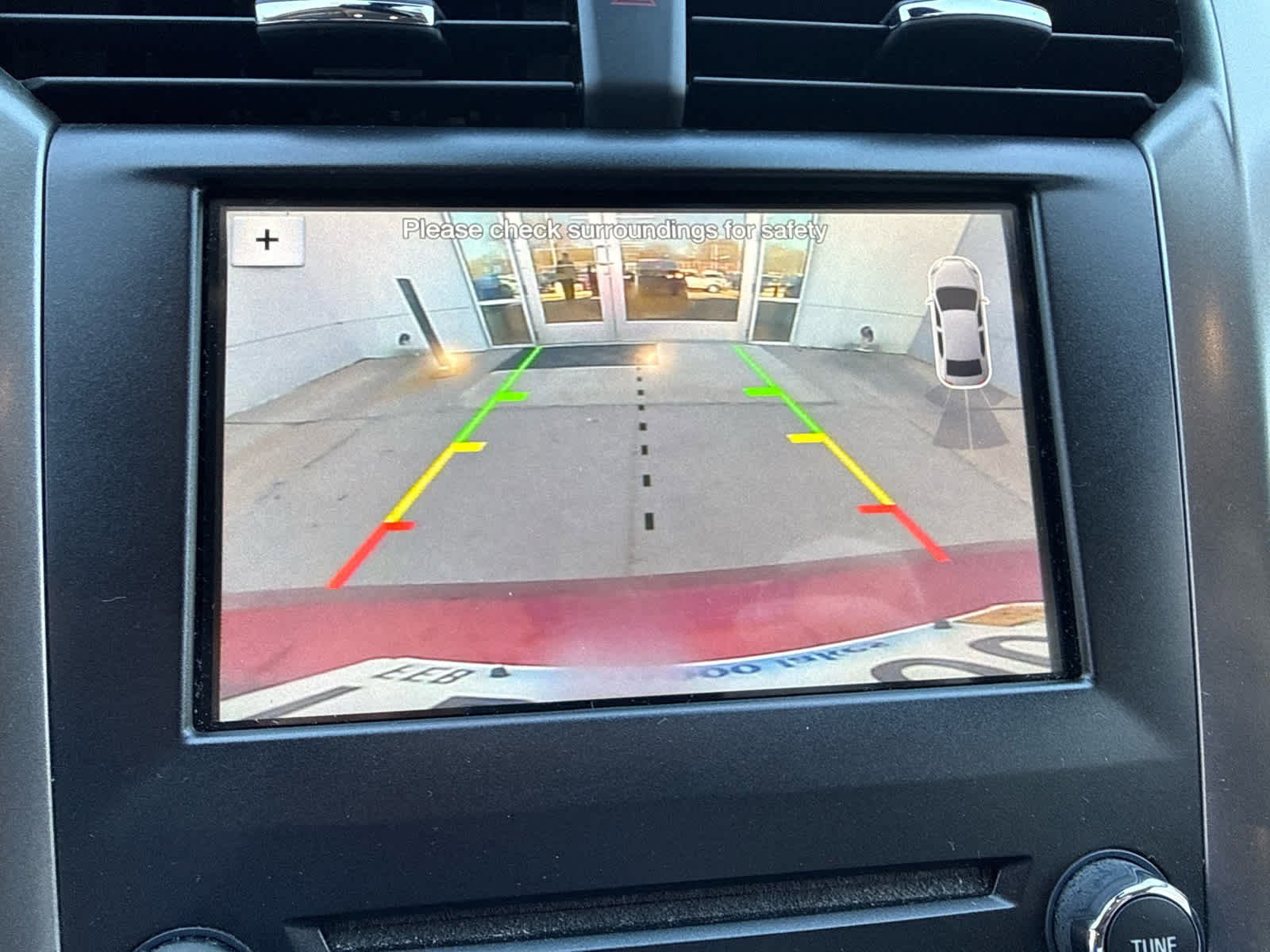 Used 2017 Ford Fusion SE w/ Fusion SE Technology Package FWD image 11