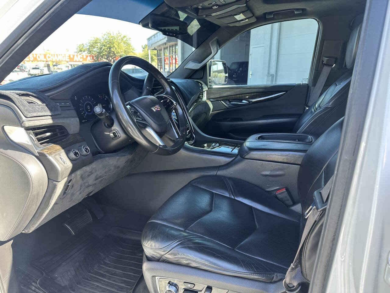 Used 2016 Cadillac Escalade ESV Platinum image 6