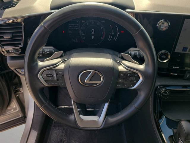 Used 2023 Lexus NX 250 FWD w/ Towing Package (2000 Lbs) image 22