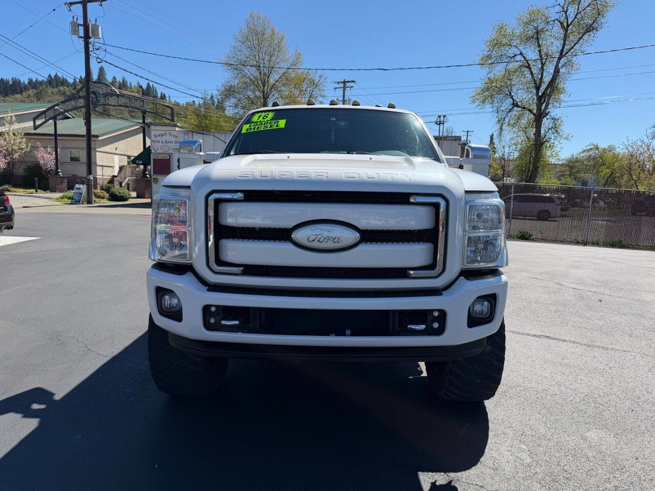 Used 2016 Ford F250 Platinum w/ Platinum Package AWD/4WD image 3
