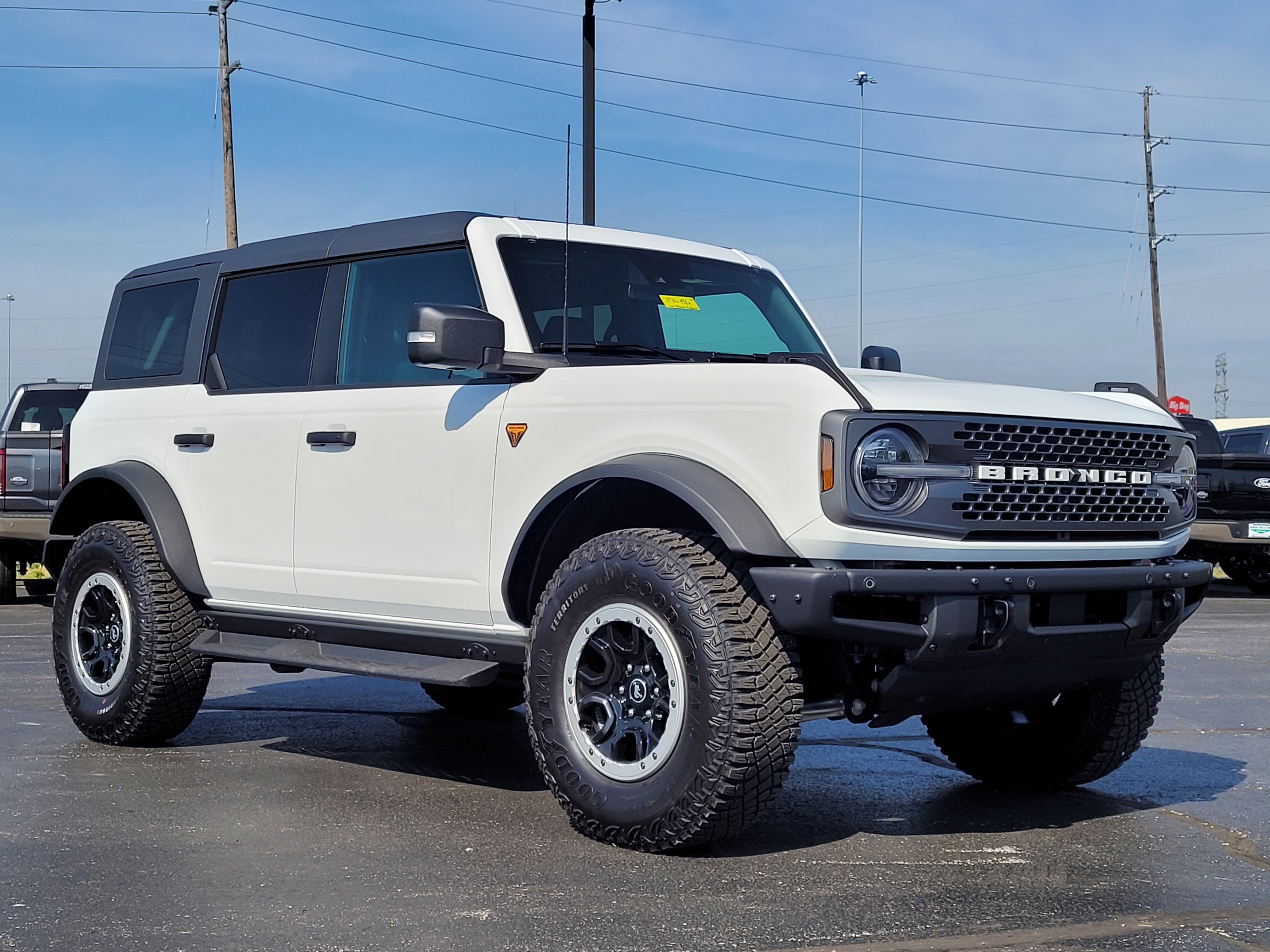 Used 2024 Ford Bronco Badlands AWD/4WD image 1
