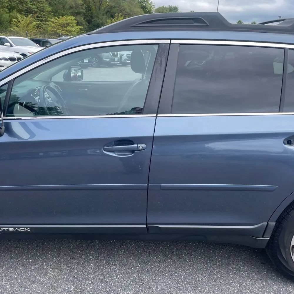 Used 2015 Subaru Outback 2.5i Limited AWD/4WD image 4