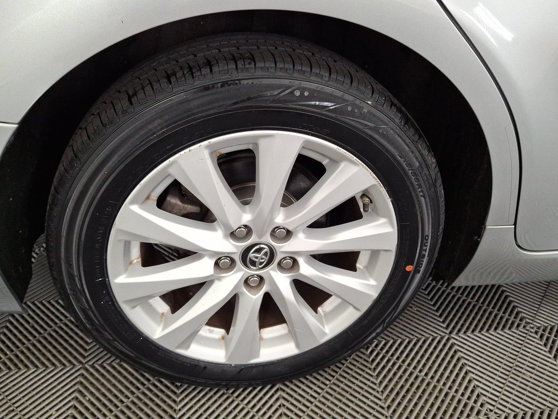 Certified 2018 Toyota Camry LE FWD image 26