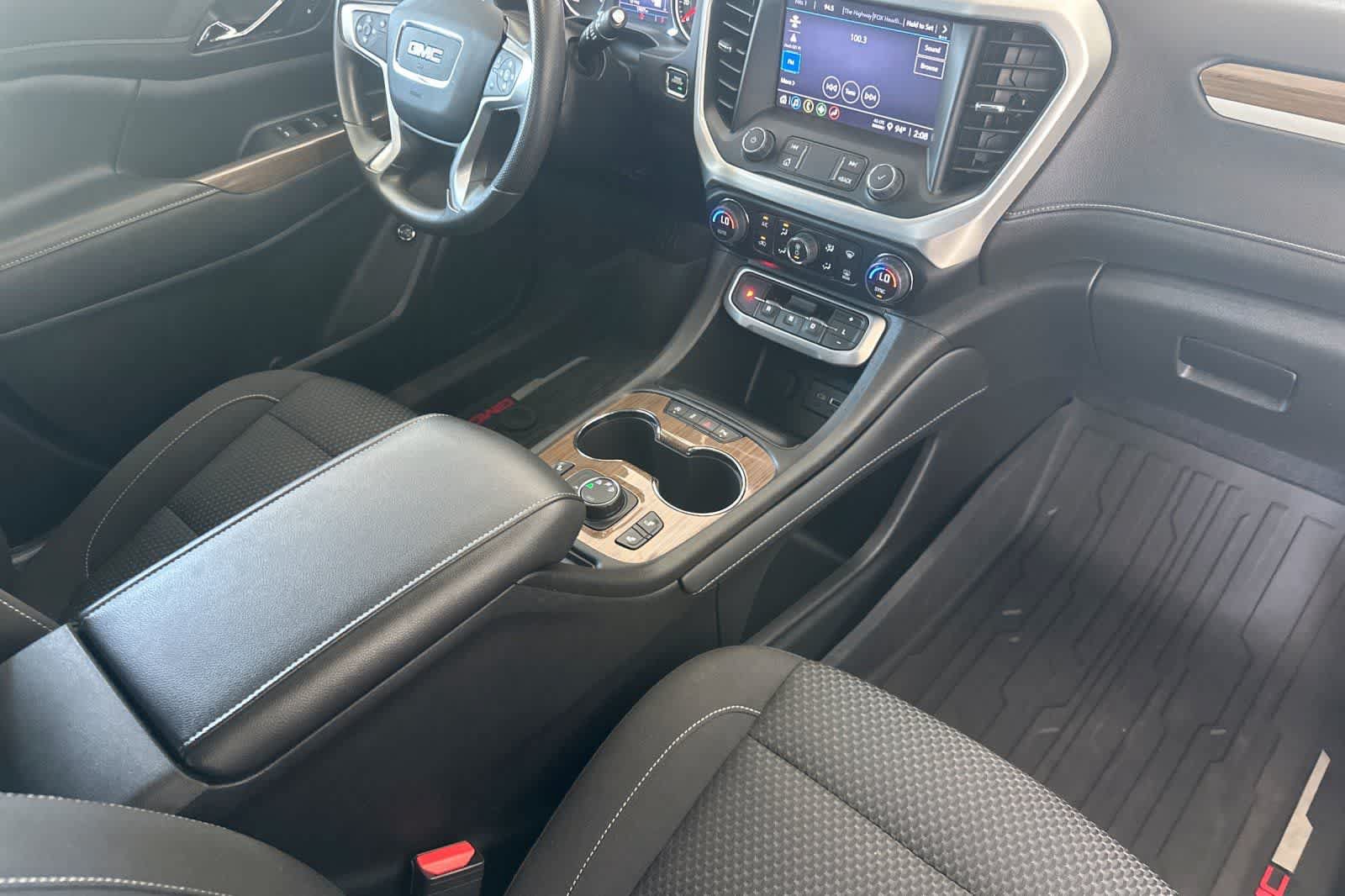 Used 2023 GMC Acadia SLE w/ Driver Convenience Package AWD/4WD image 18