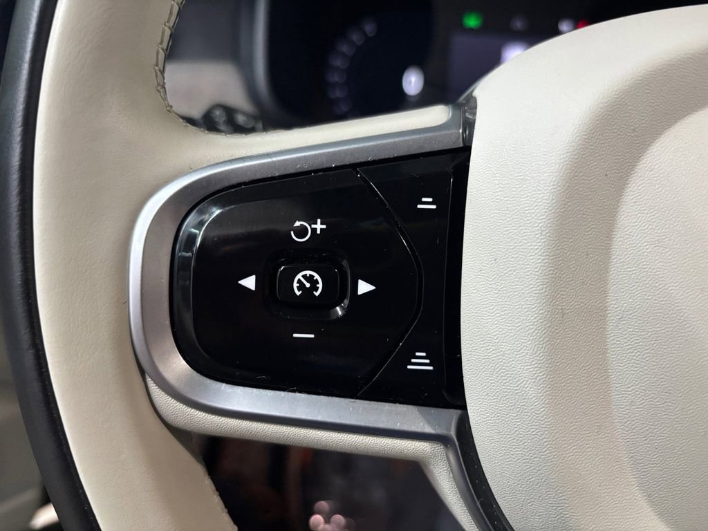 Certified 2025 Volvo S90 B6 Ultra w/ Lounge Package image 26