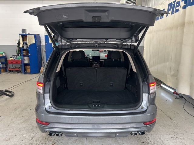 Used 2021 Lincoln Aviator Reserve w/ Equipment Group 208A AWD/4WD image 6