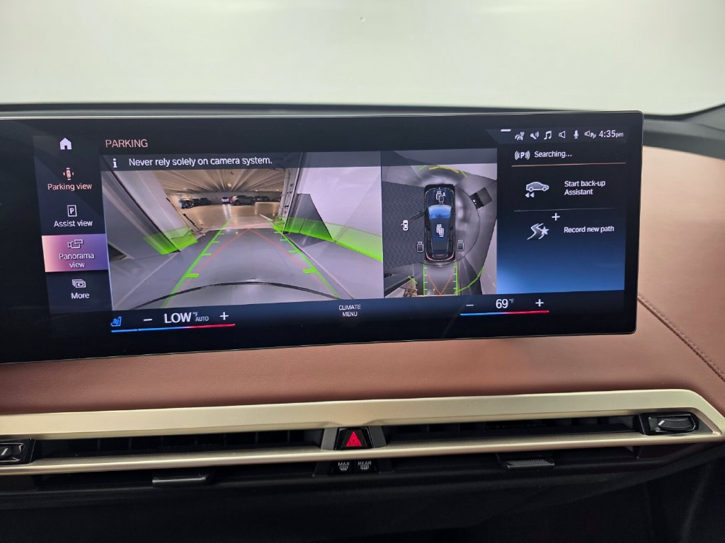 Certified 2023 BMW iX xDrive50 w/ Premium Package AWD/4WD image 22