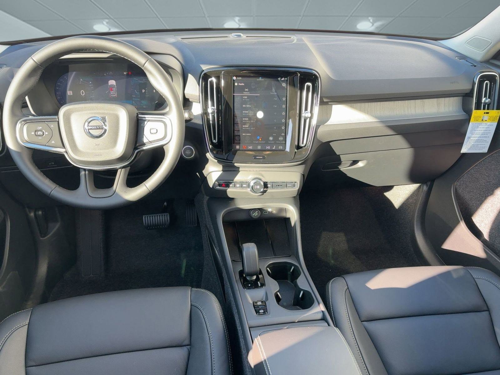 New 2026 Volvo XC40 B5 Core w/ Climate Package image 16