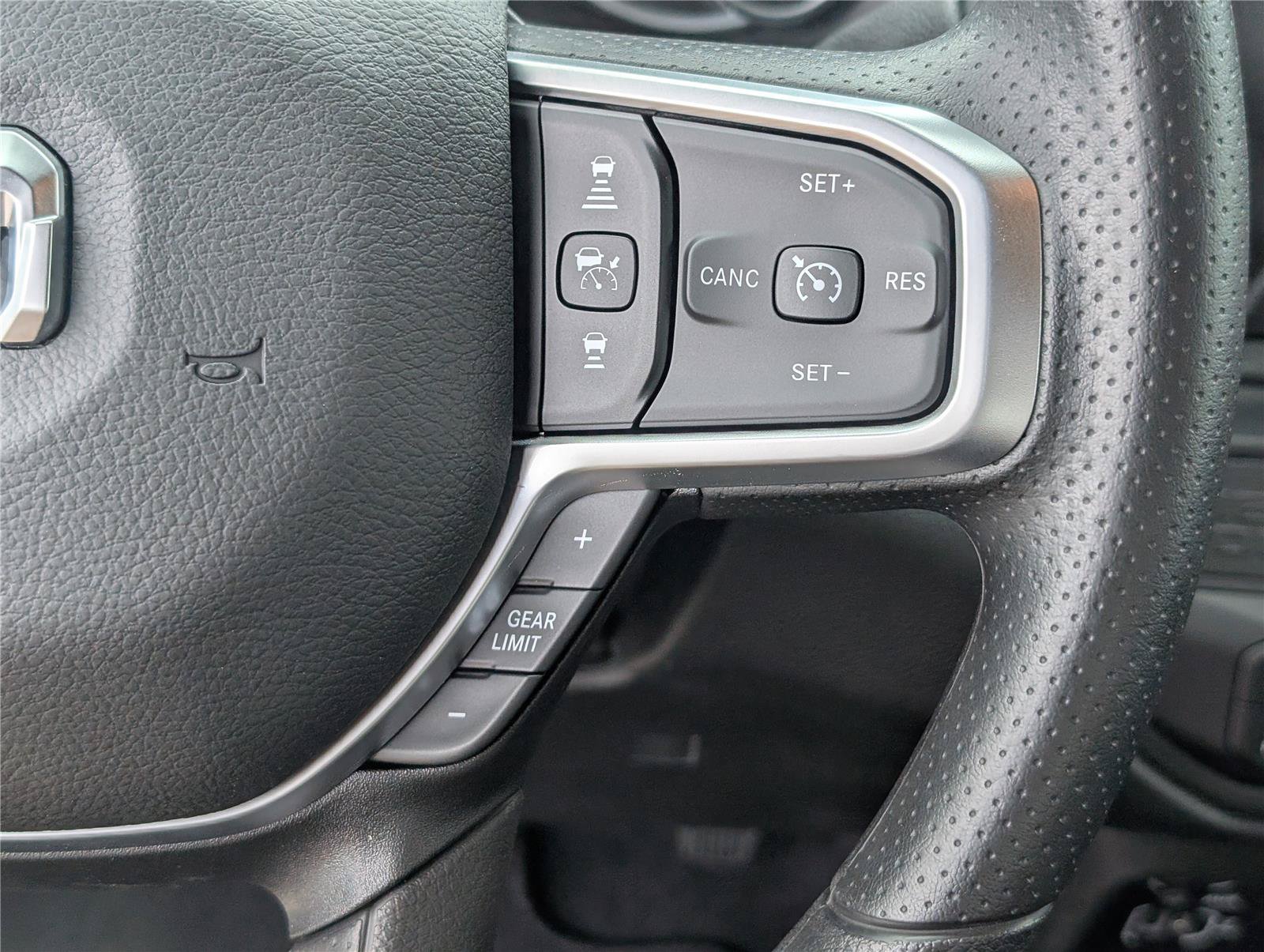 New 2026 RAM 3500 Tradesman AWD/4WD image 15