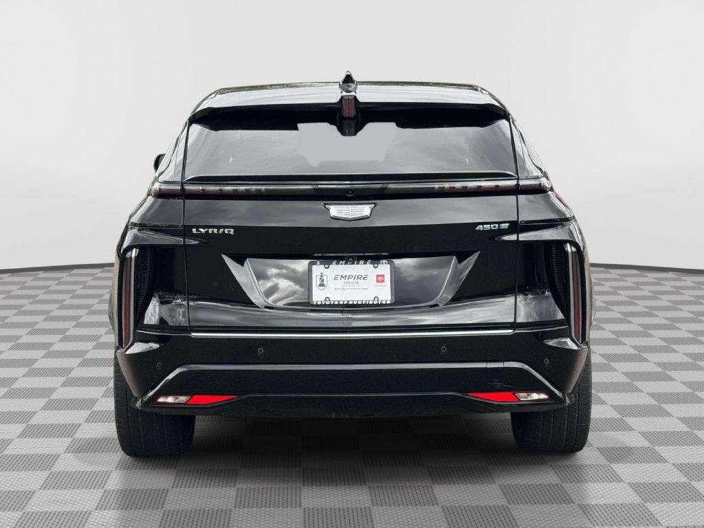 Used 2023 Cadillac Lyriq 2WD image 6